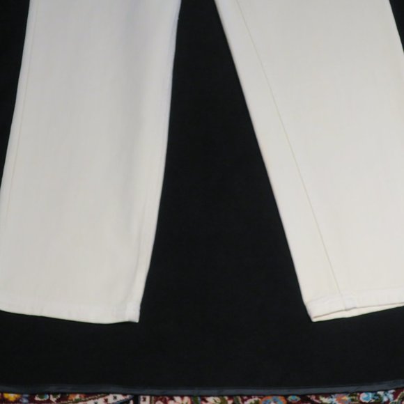 Nautica Jeans - Picture 4 of 5